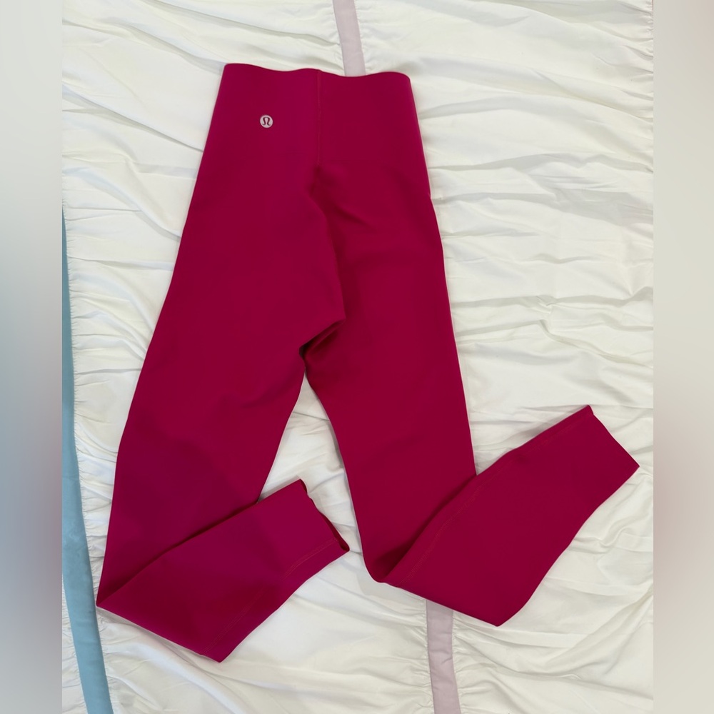 Lululemon Athletica Magenta Leggings 25” lenght - Picture 4 of 5